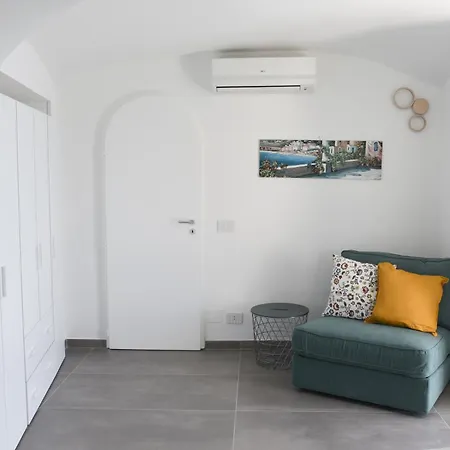 Semesterbostad Saracena House *