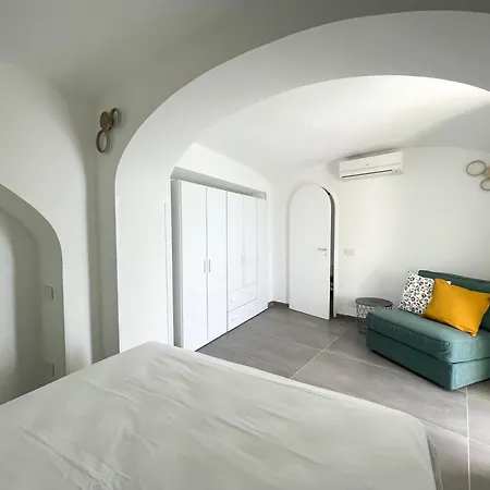 Semesterbostad Saracena House